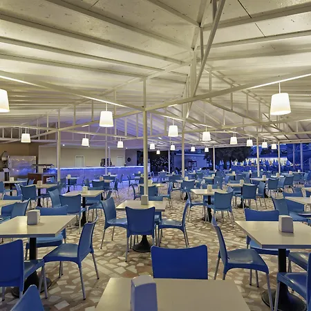 Hotel Larissa Club 4*