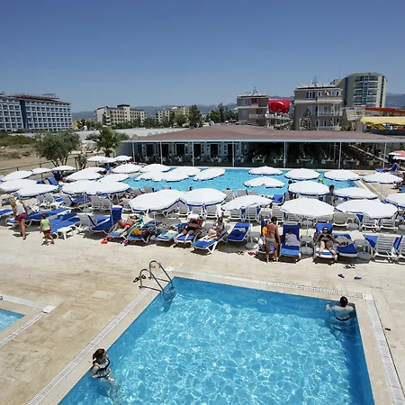 Larissa Club