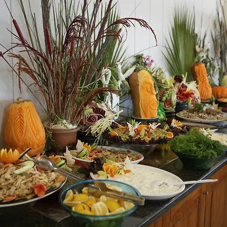 فندق Larissa Club 4*