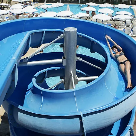 Larissa Club 4*