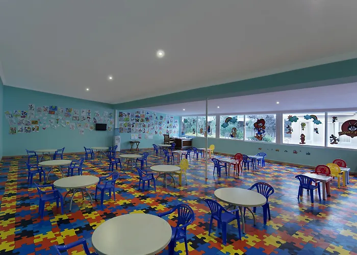 Larissa Club 4*