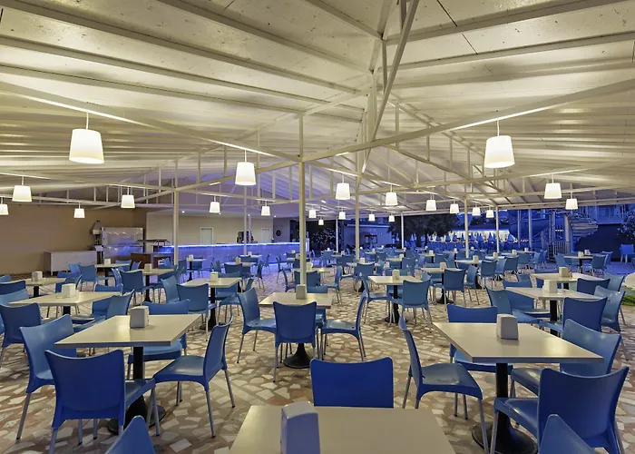 Hotel Larissa Club 4*