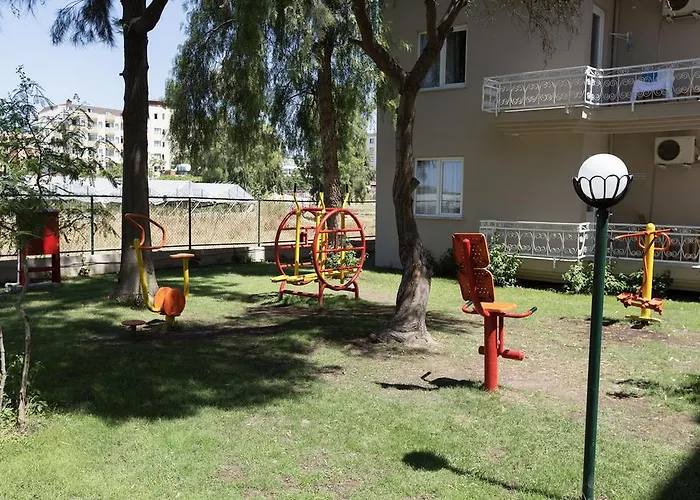 Larissa Club 4*