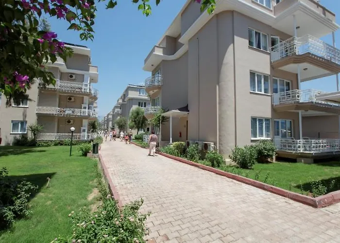 Larissa Club Hotel