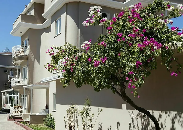 Larissa Club Hotel
