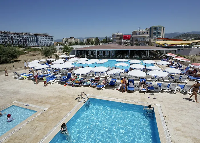 Larissa Club