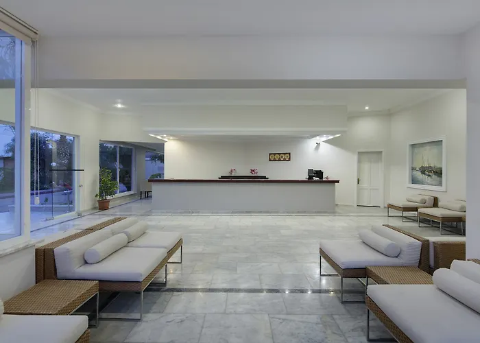 Larissa Club Hotel