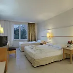 Larissa Club Алания