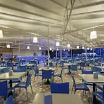 Отель Larissa Club 4*