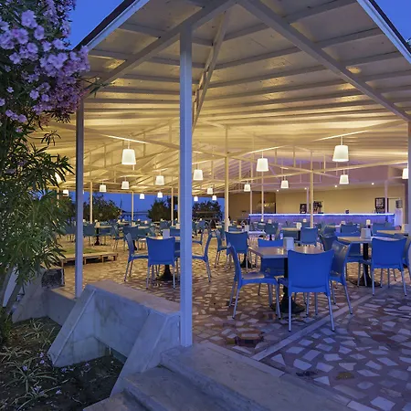 Otel Larissa Club Konaklı